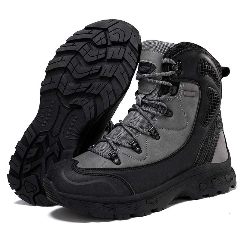 Men's mountain climbing  hiking boots,